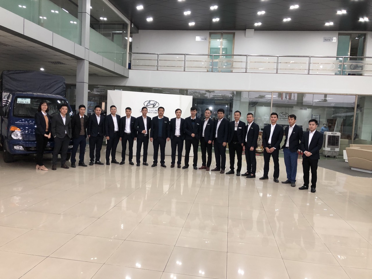 đội ngũ nhân viên Hyundai Bắc Việt